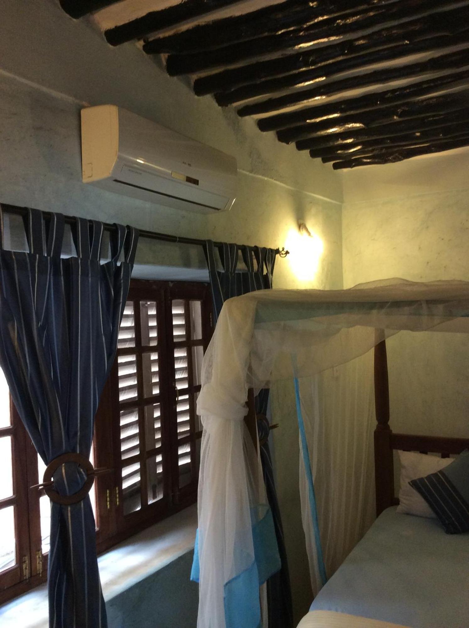 Kiponda B&B Zanzibar ภายนอก รูปภาพ